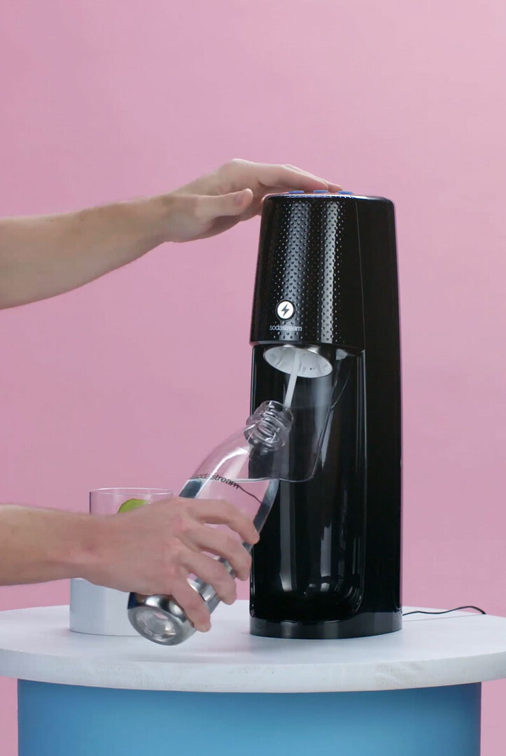 SPIRIT One Touch Black | Výrobník sody SodaStream